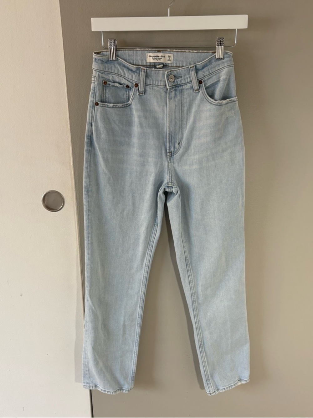 Abercrombie & Fitch Curve Love The Ankle Straight Ultra High Rise Jeans